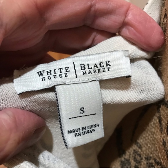 ▪️RARE White House Black Market Beaded Necklace Tank - Picture 3 of 10